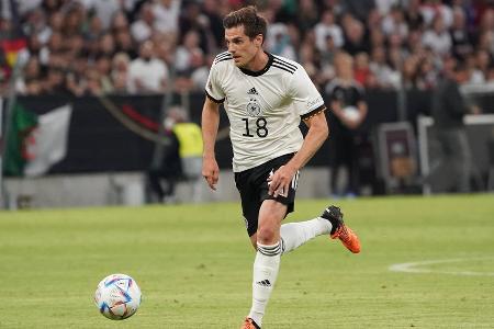 Jonas Hofmann (bis 65.) - Note: 2,0 - Lief sich immer wieder clever frei. Blieb vor Pickford (23.) cool und schob eiskalt ein, stand dabei jedoch hauchdünn im Abseits. Kurz nach dem Wiederbeginn belohnte er sich dann aber doch noch mit dem Führungstreffer. Ein starker Auftritt des Gladbachers.