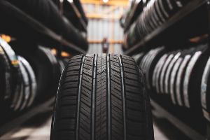 Wie lange kann man Autoreifen wirklich fahren?