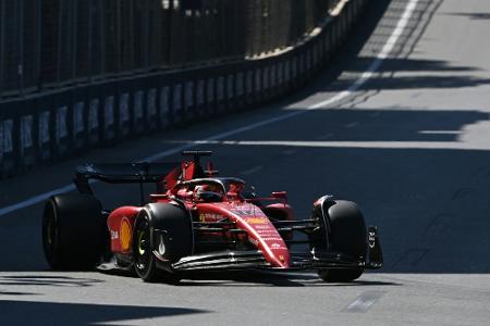 Formel 1 in Baku: Beide Ferrari schon ausgeschieden Formel 1 in Baku: Beide Ferrari schon ausgeschieden