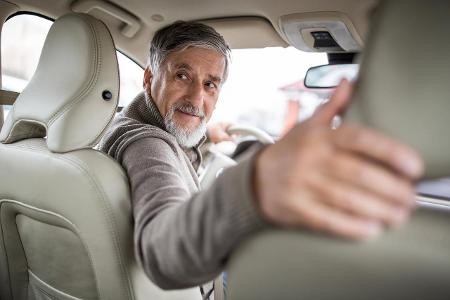 7 Fehler die man(n) beim Autofahren macht