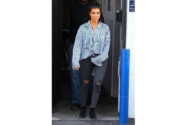 ...die Hälfte der Familie, denn Kourtney Kardashian hat es eigentlich ziemlich gut drauf. Sie ist eine der wenigen ihrer Sip...
