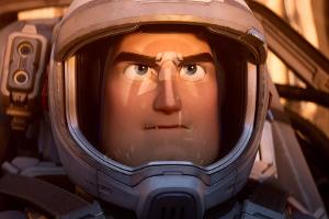 Gleichgeschlechtlicher Kuss: Arabische Länder verbieten "Lightyear"