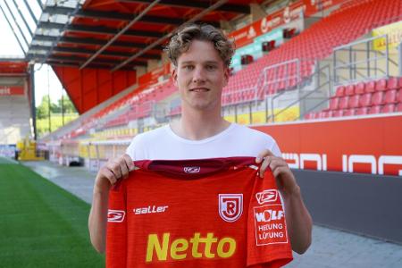 Viet wechselt von St. Pauli nach Regensburg Viet wechselt von St. Pauli nach Regensburg
