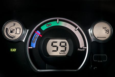 Von 0 auf 100: Deshalb können E-Autos so irre schnell beschleunigen Von 0 auf 100: Deshalb können E-Autos so irre schnell beschleunigen