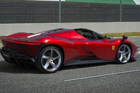 11/2021, Ferrari Icona