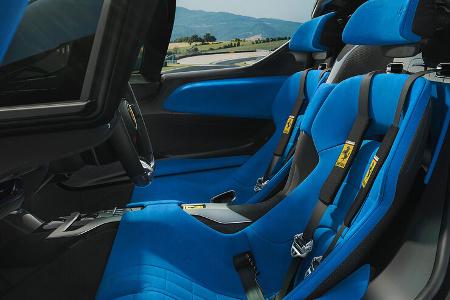 11/2021, Ferrari Icona