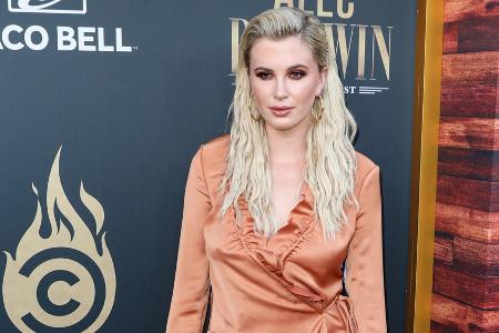 Ireland Baldwin enthüllt: Sie wurde als Jugendliche vergewaltigt Ireland Baldwin enthüllt: Sie wurde als Jugendliche vergewaltigt