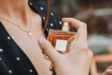 Parfüm und Kosmetik im Sommer richtig aufbewahren Parfüm und Kosmetik im Sommer richtig aufbewahren
