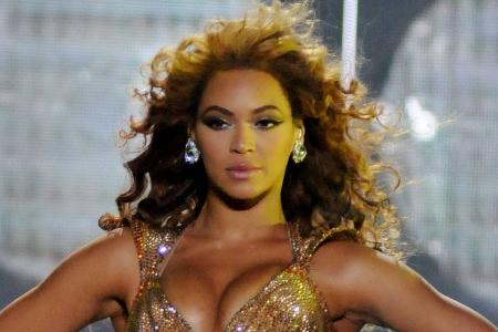 Neues Album: Beyoncé lockt mit halbnackten Tatsachen