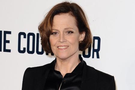 Sigourney Weaver spielt eine Teenagerin in 
