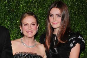 Julianne Moore über Tochter Liv: "Pandemie hat uns mehr Zeit gegeben"