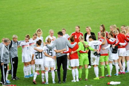 DFB-Frauen im EM-Teamhotel in London angekommen DFB-Frauen im EM-Teamhotel in London angekommen