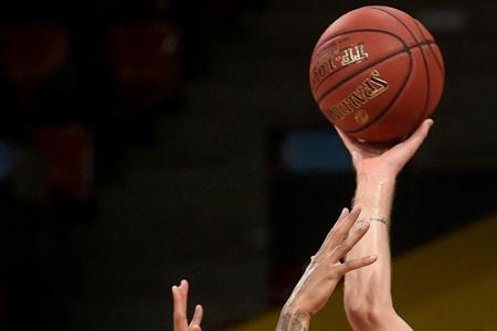Alba verlängert mit Meistertrainer Gonzalez Alba verlängert mit Meistertrainer Gonzalez