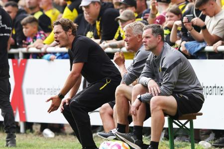 Lockerer BVB-Saisonaufgalopp zum Terzic-Einstand Lockerer BVB-Saisonaufgalopp zum Terzic-Einstand