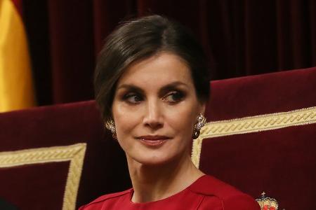 Letizia von Spanien hat Corona Letizia von Spanien hat Corona