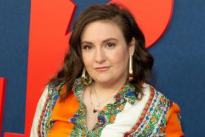 Lena Dunham zeigt sich selbstbewusst in Bademode - und mit Tattoos