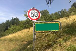 Ohne-Schild ohne Ohne-Schriftzug