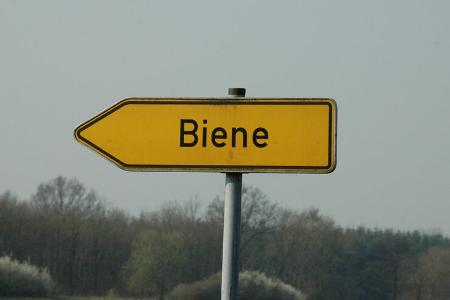Ortsschild Straßenschild