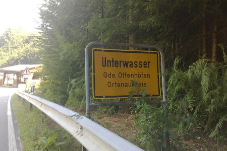 Ortsschild Straßenschild