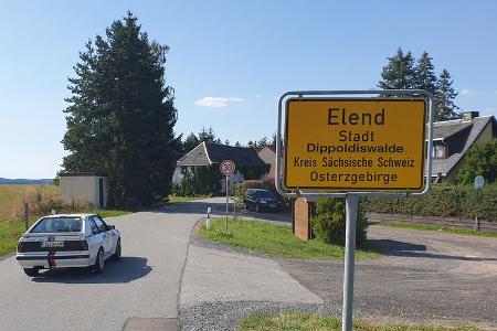 Ortsschild Straßenschild