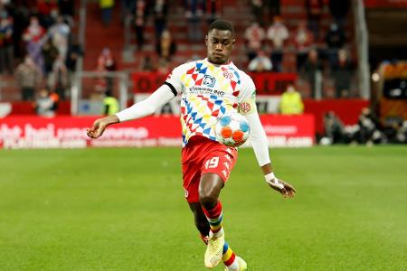 Mainz-Kapitän Niakhate wechselt zu Nottingham Forest Mainz-Kapitän Niakhate wechselt zu Nottingham Forest