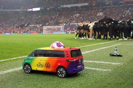  UEFA Women’s EURO 2022 VW ID.Buzz Balljunge