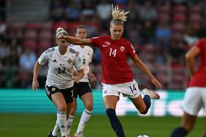 Norwegen dominant: Hegerberg und Co. schlagen Nordirland
