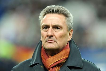 Dieter Müller beklagt sich über Spielergeneration Dieter Müller beklagt sich über Spielergeneration
