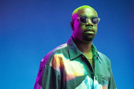 James BKS: Sein Vater Manu Dibango war James BKS: Sein Vater Manu Dibango war