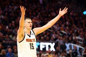 NBA-Superstar Jokic unterschreibt Rekordvertrag in Denver