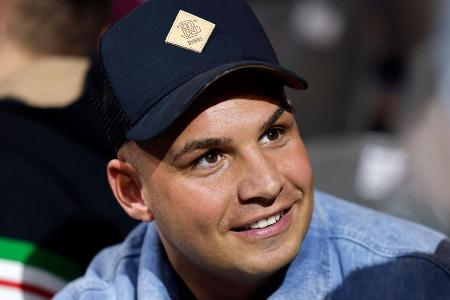 Pietro Lombardi veröffentlicht Turtel-Video mit seiner Laura Maria Pietro Lombardi veröffentlicht Turtel-Video mit seiner Laura Maria
