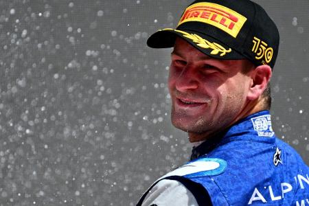 Formel 3: Hadjar räumt ab, doch Martins bleibt vorne Formel 3: Hadjar räumt ab, doch Martins bleibt vorne