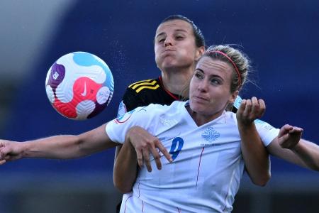 Frankreich 5:1 gegen Italien: Dreierpack von Geyoro Frankreich 5:1 gegen Italien: Dreierpack von Geyoro