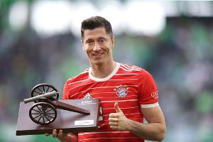 Vor Leistungstest: Lewandowski in München gelandet