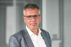 Holger Klein folgt auf Wolf-Henning Scheider