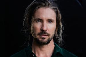 Jeremy Loops schwärmt: "Ed Sheeran ist wirklich bodenständig"
