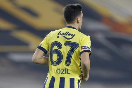 Özil und Fenerbahce lösen Vertragsverhältnis - Wechsel zu Basaksehir Özil und Fenerbahce lösen Vertragsverhältnis - Wechsel zu Basaksehir