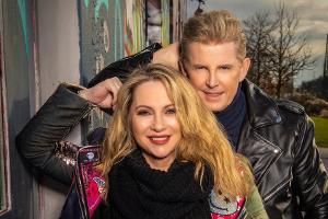 Zwei Jahre Ehe: NDW-Star Markus ist mit Yvonne "unglaublich glücklich"