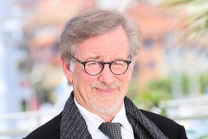 Steven Spielberg dreht sein erstes Musikvideo - auf seinem Handy