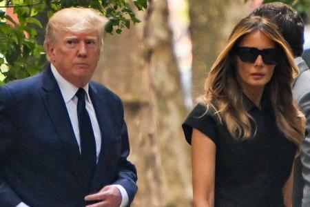 Auch Donald Trump verabschiedet sich von seiner Ex-Frau Ivana Auch Donald Trump verabschiedet sich von seiner Ex-Frau Ivana