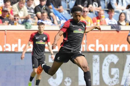 3. Liga: Rekord-Platzverweis in Freiburg 3. Liga: Rekord-Platzverweis in Freiburg