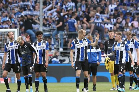 Fehlstart für Bielefeld, Regensburg Tabellenführer Fehlstart für Bielefeld, Regensburg Tabellenführer