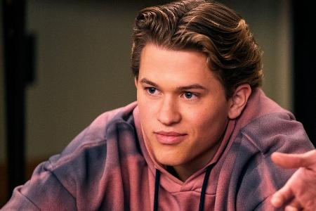 Sohn von Reese Witherspoon und Ryan Phillippe feiert Schauspieldebüt Sohn von Reese Witherspoon und Ryan Phillippe feiert Schauspieldebüt