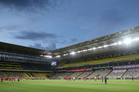 Wasyl Bodnar verurteilt Putin-Gesänge von Fenerbahce-Fans Wasyl Bodnar verurteilt Putin-Gesänge von Fenerbahce-Fans