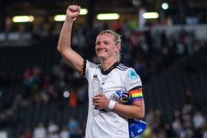Alexandra Popp: Ihr Leben abseits des Platzes