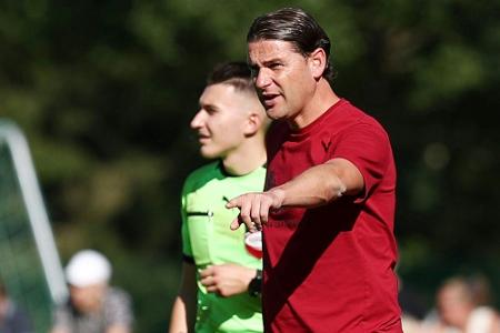Bayer-Coach Seoane strebt Bayer-Coach Seoane strebt
