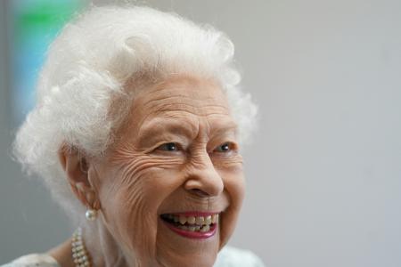 Queen gratuliert englischen Fußballerinnen Queen gratuliert englischen Fußballerinnen