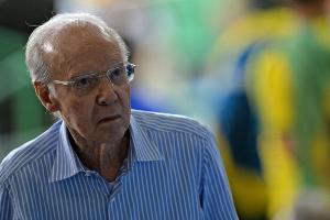 Nach Krankenhauseinweisung: Zagallo zeigt "gute Entwicklung"