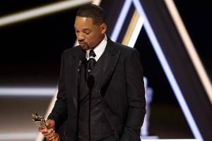 Möchte Chris Rock nach der Ohrfeige überhaupt mit Will Smith sprechen?