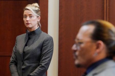 Amber Heard vs. Johnny Depp: Erektionsstörung sollte Thema werden Amber Heard vs. Johnny Depp: Erektionsstörung sollte Thema werden